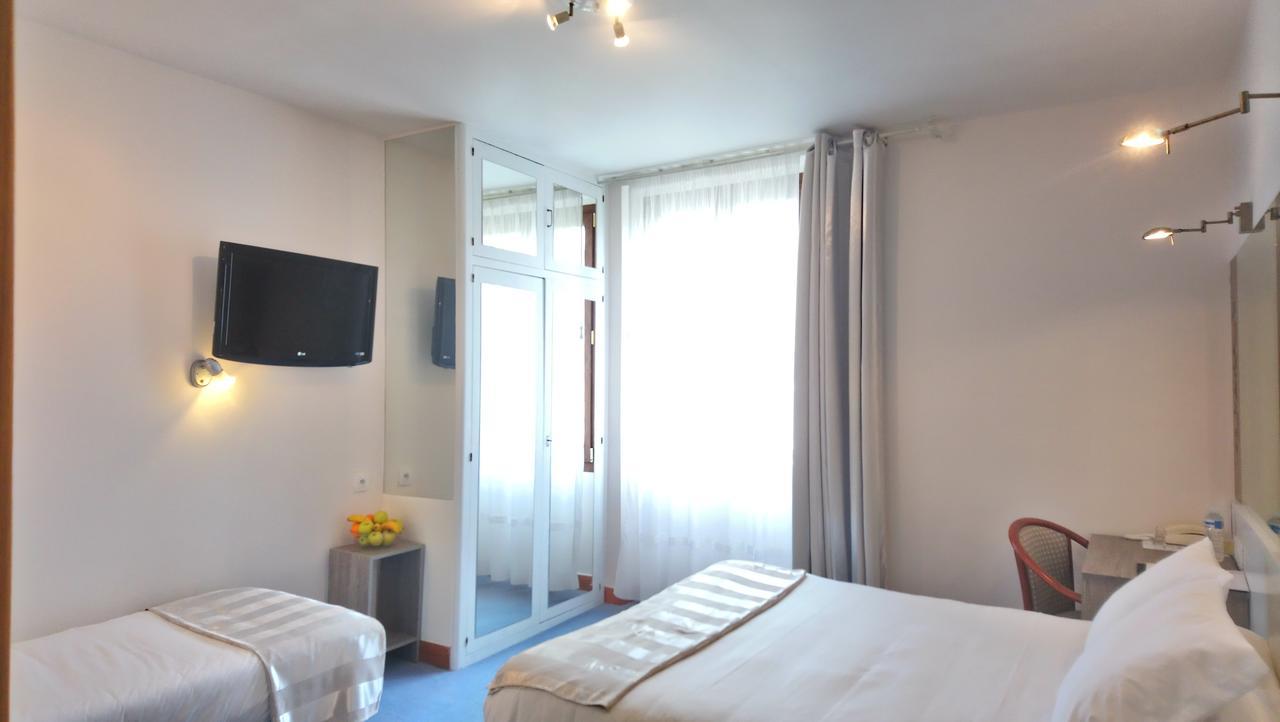 Logis Hotel & Restaurant Bergeret Sport Hendaye Exterior photo